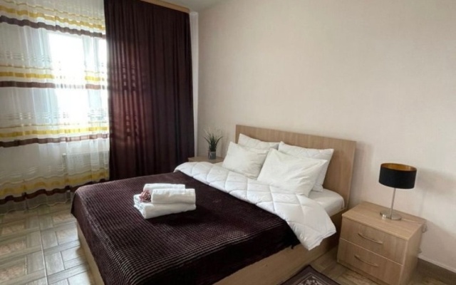 Квартира студия GoldApart на Университетской набережной 46