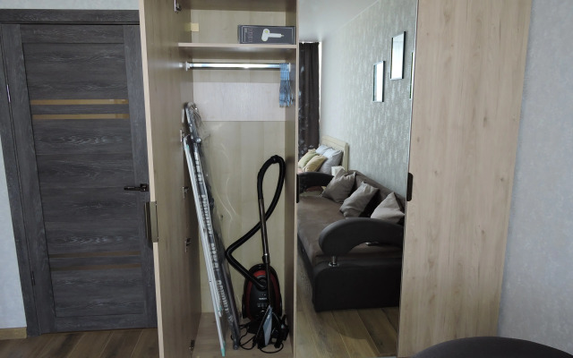 Kanikuly Na Rimskoy Flat