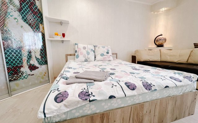 Aparts Uyutnaya Kvartira Ryadom S Zhd Vokzalom Apartments