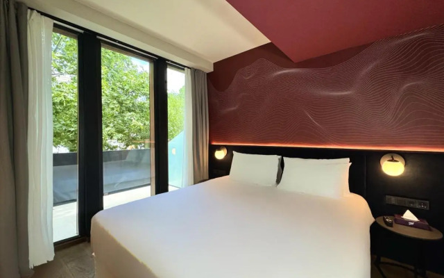 Design Hotel & Private Spa – Tbilisi Edition Hotel