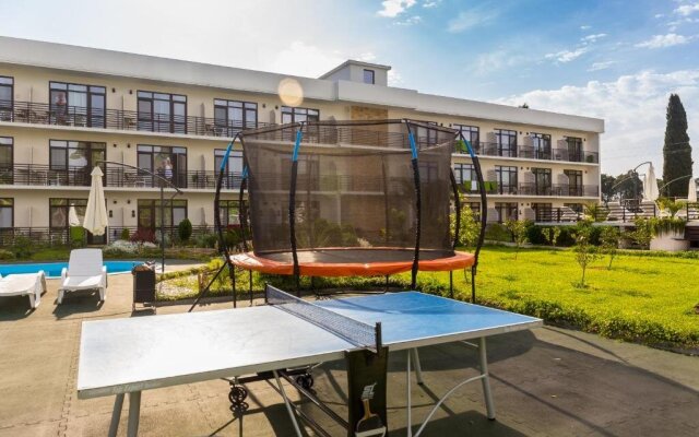Club Resort Hotel "oasis"