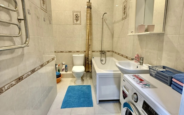 Ryadom S Kreschenskim Parkom Flat