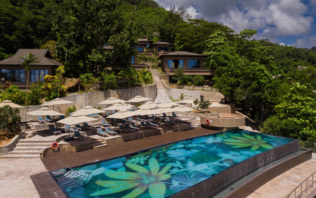 Gardens Hill Resort & Spa Resort
