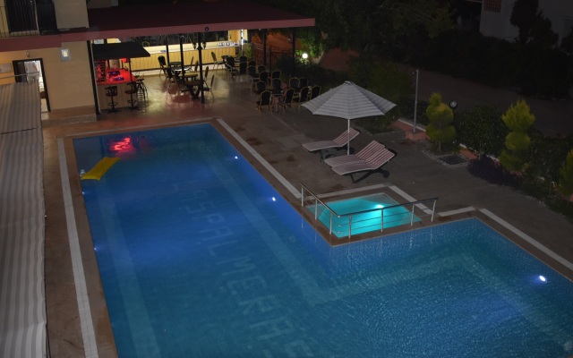 Las Palmeras Hotel