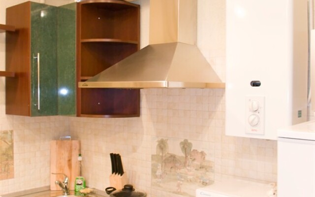 Апартаменты Никитинская 21-70