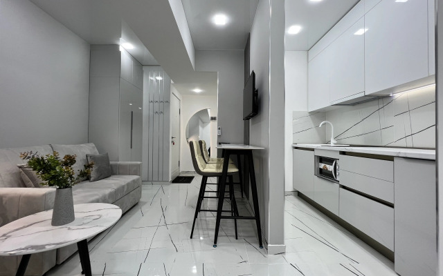 New Modern Classic City Center Apartments