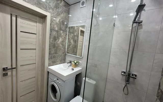 Dvushka S Krasivym Vidom Vozle Trts Planeta Flat