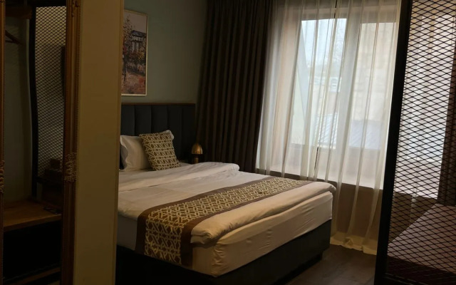 Grand Opera Hotel