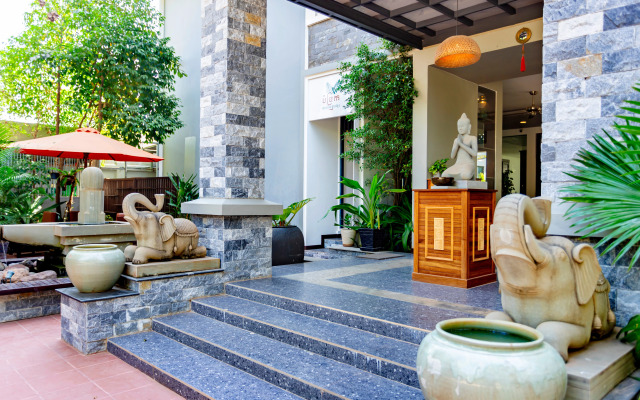 Green Amazon Residence Hotel