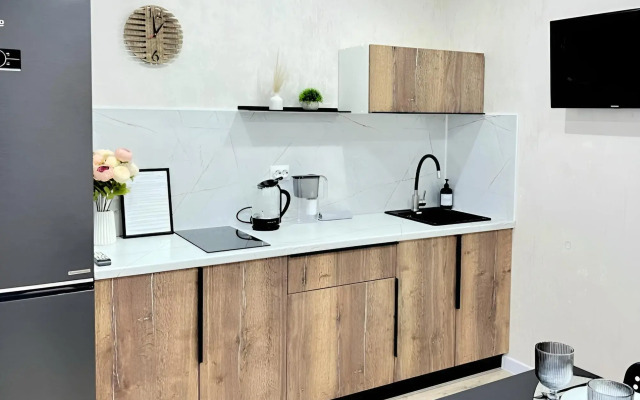 Квартира 6 местная с новым ремонтом около метро Горки парка и ТЦ