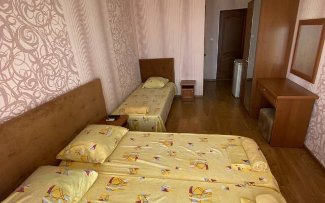 Гостевой дом Лазурит