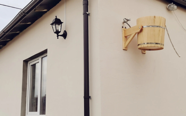 Частный дом на берегу моря с бассейном