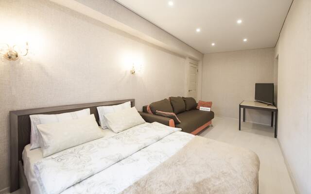 Квартира на Яшина 40 НаСутки35