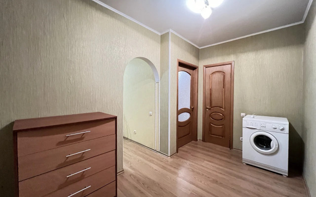 Na Naugorskom Shosse 76 Flat