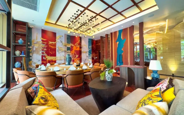 Mercure Bangkok Surawong