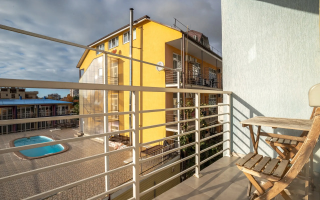 Na Stanislavskogo 1A-6 More Apartments