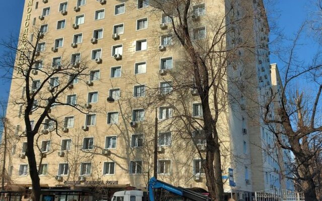 Studiya New York v samom tsentre Almaty Apartments