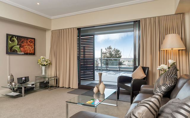 Waterfront Suites in the Heart of Auckland Apartments