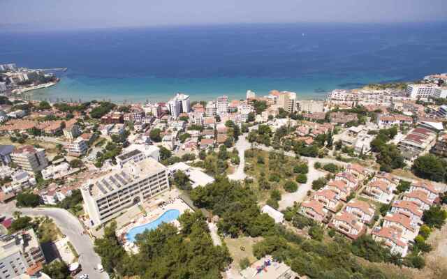 Апарт-Отель Tuntas Family Suites Kusadasi