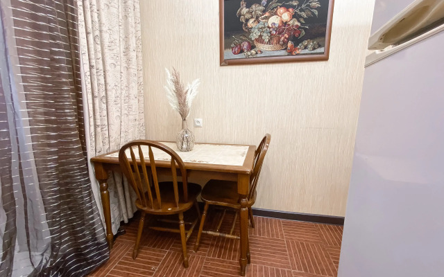 Апартаменты в спальном районе у кинотеатра Луна