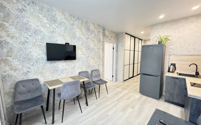 Krasivaya Chetyrekhmestnaya V Serdtse Sibiri Flat