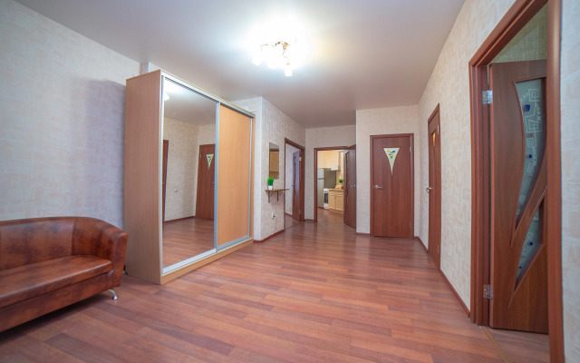 Апартаменты Радищева 33 Трехкомнатная Вторая