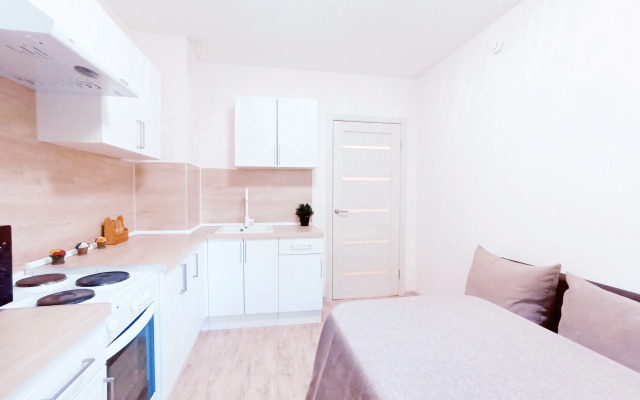 Na Ulitse Akademika Makeeva 20 Flat