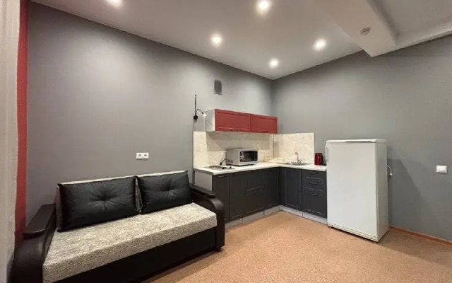 Ryadom S Bolnitsey Im Filonenko Flat