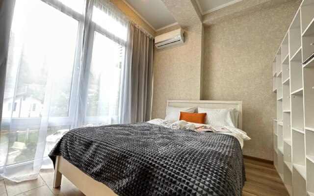 Море квартир с видом на горы