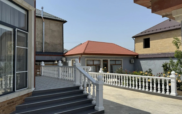 Частный Дом Большой и Красивый на Берегу Моря