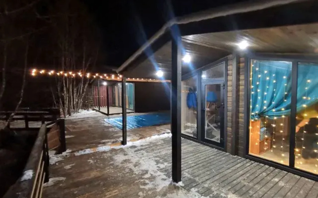 Шале River House