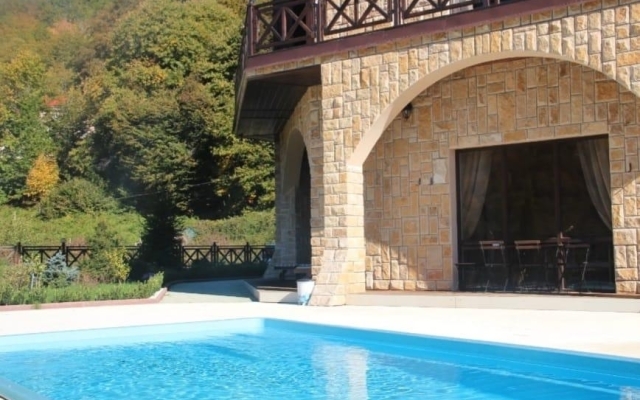 Na Krasnoy Polyane Villa