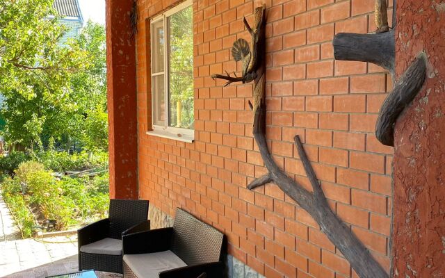 50 Let Oktyabrya 78/1 Private House