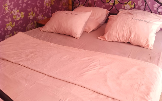 Yuzhny M Guest House