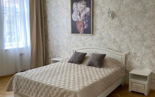 Апартаменты Двухкомнатная квартира на Жуковского 34