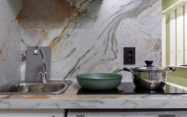 Апартаменты на Набережной Кутузова 32 (2)