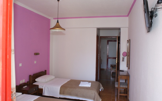 Stam & John Apartments