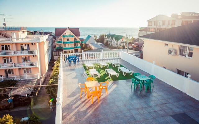 Lantana-Anzhela Hotel