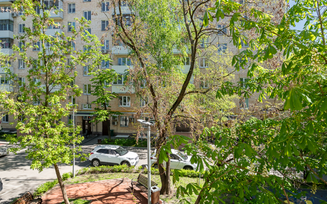 Berezhkovskaya naberezhnaya 10 Apartments