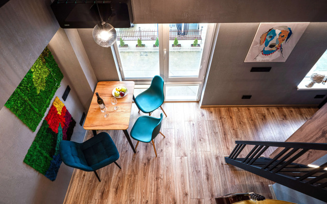 V Klubnom Komplekse s Basseynom Flat