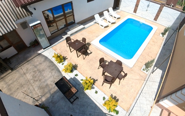 Feta Guest House