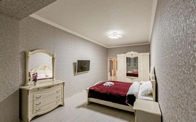 V Krasnoflotskom Pereulke 1 Flat