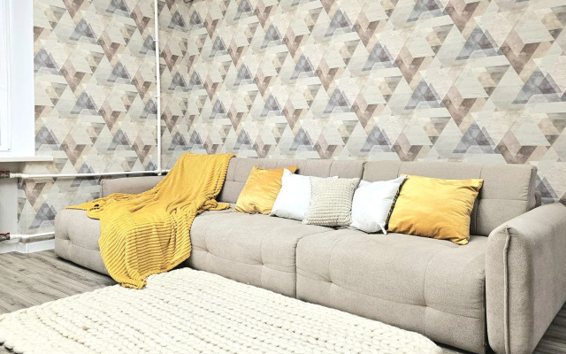 BGH Na Allei Geroyev Flat