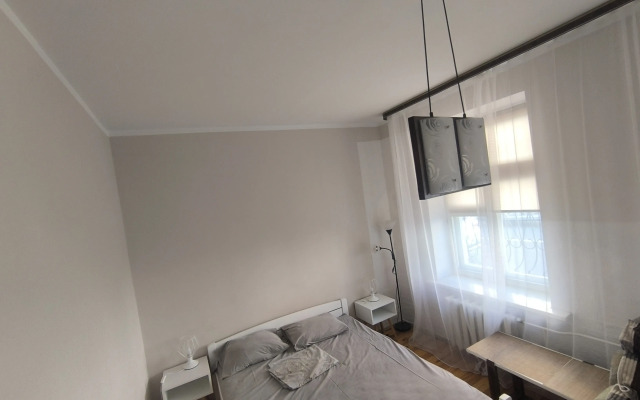 3 komnatnye v samom tsentre Apartments