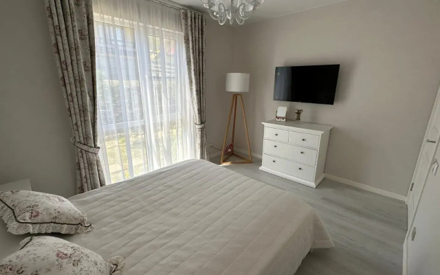 S Panoramnym Vidom Na Gory Private House