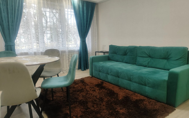 V Kislovodske  na ulitse Karla Libknehta Flat