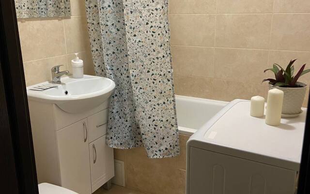 Квартира Яркая Теплая Студия Эль Апарт На 17 этаже