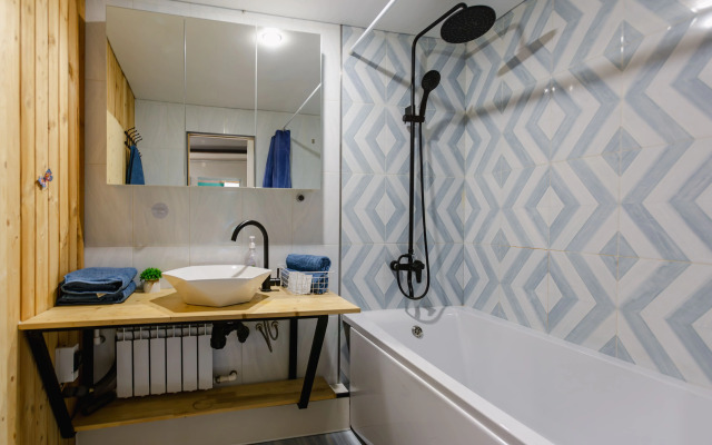 Dvukhurovnevaya V Tsentre Astrakhani Flat