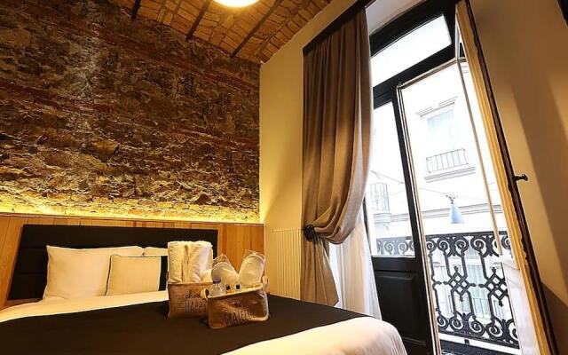 Istanbul Taksim Istiklal Street KAMIL Hotel - Historical