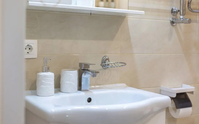 4.16 Studio Poltavskaya Flat